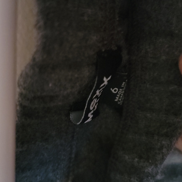 2 Pack Girls Leggings, Mexx Kids and The Children's Place, Size 6 - Picture 2 of 4